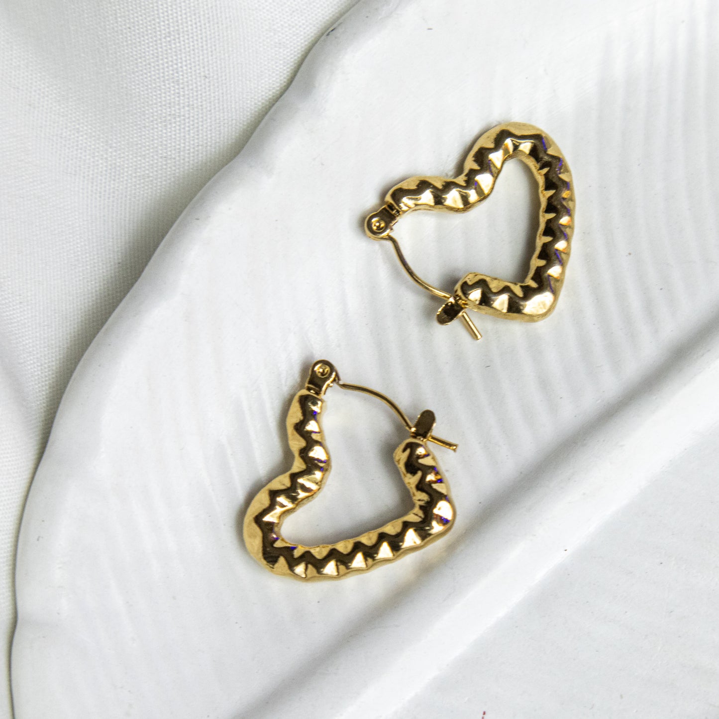 Gold-Plated Embossed Hollowing Heart Hoop Earrings