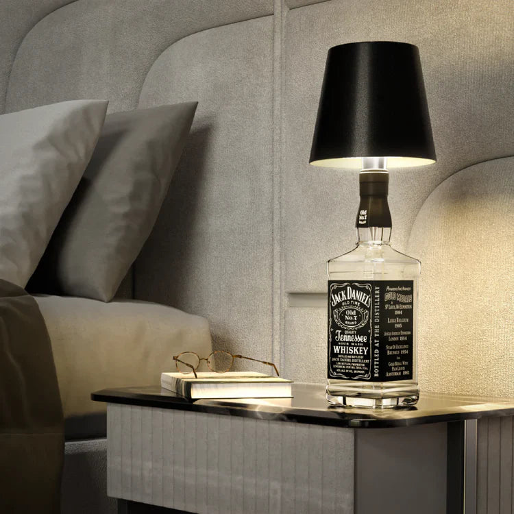 Wine_Bottle_Lamp_6.webp__PID:d397de8e-39e0-4995-ae60-879ca4251fcd
